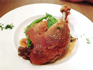 フランス産鴨モモ肉のコンフィ