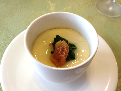 軽井沢菜とあんずの冷製茶碗蒸し